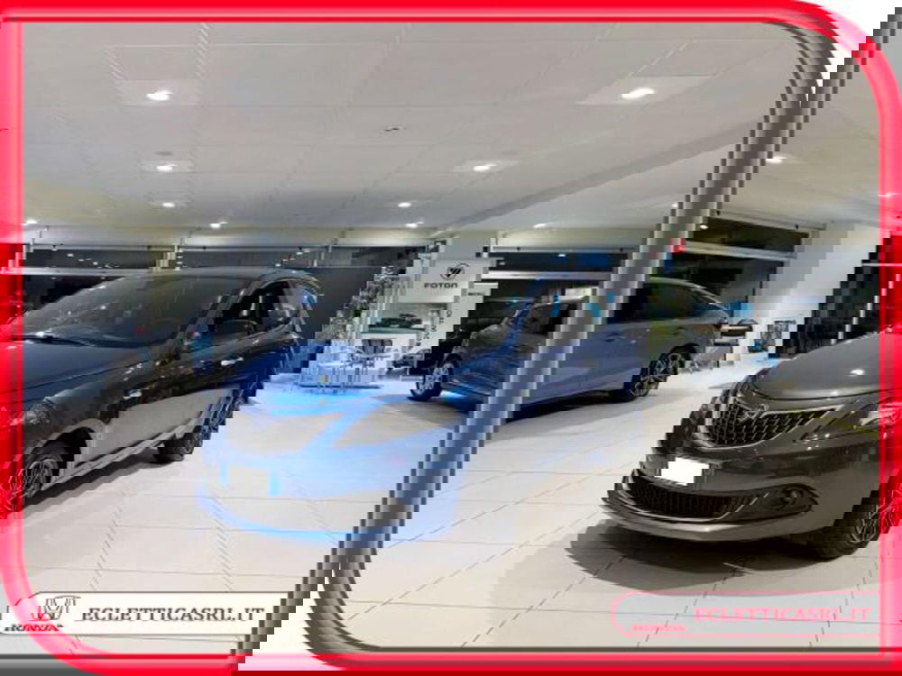 Lancia Ypsilon usata a Savona