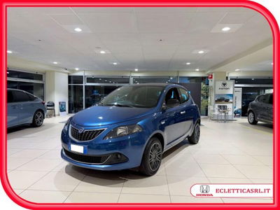 Lancia Ypsilon 1.0 FireFly 5 porte S&amp;S Hybrid Gold Plus del 2024 usata a Savona