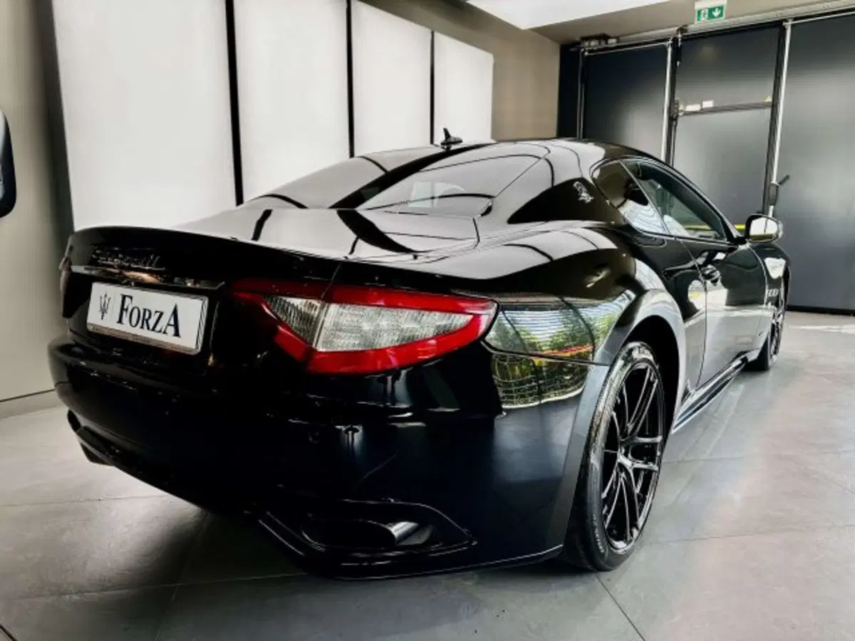 Maserati Granturismo usata a Torino (6)