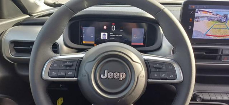 Jeep Avenger nuova a Padova (13)