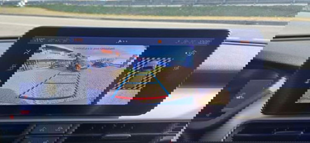 Jeep Avenger nuova a Padova (14)