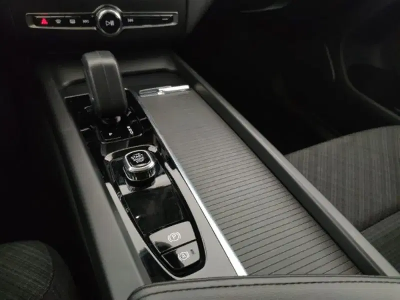Volvo XC60 usata a Modena (18)
