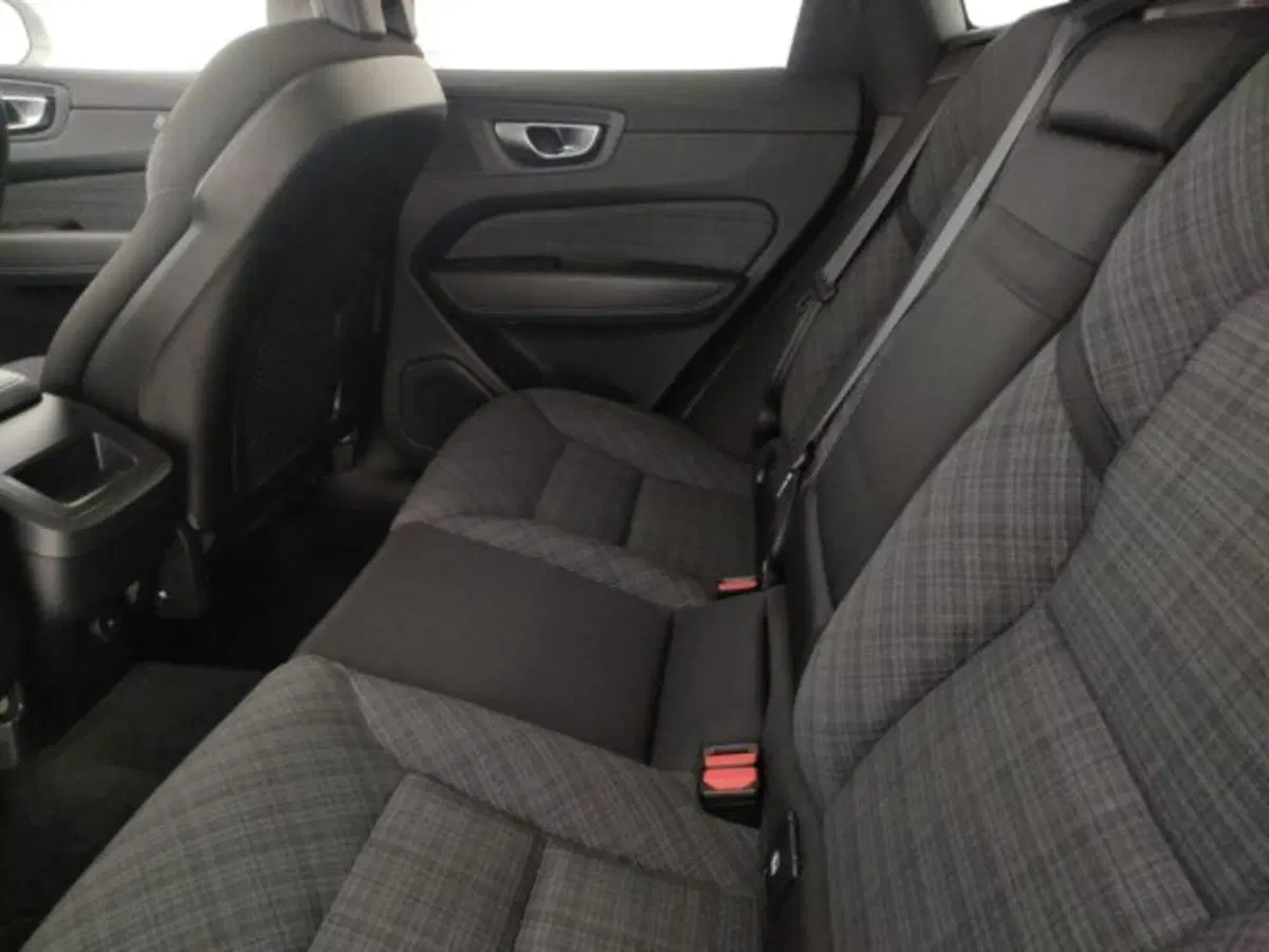 Volvo XC60 usata a Modena (9)