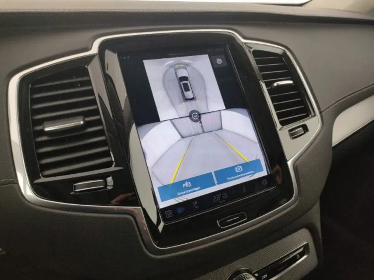Volvo XC90 usata a Modena (16)