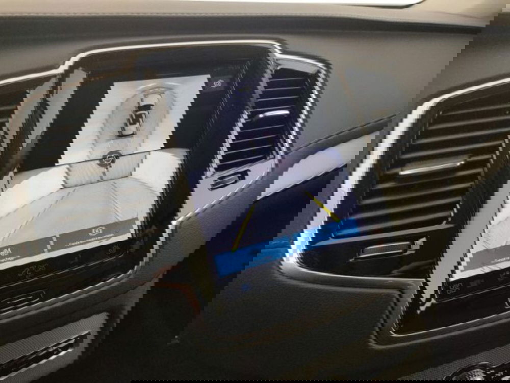 Volvo XC90 usata a Modena (16)