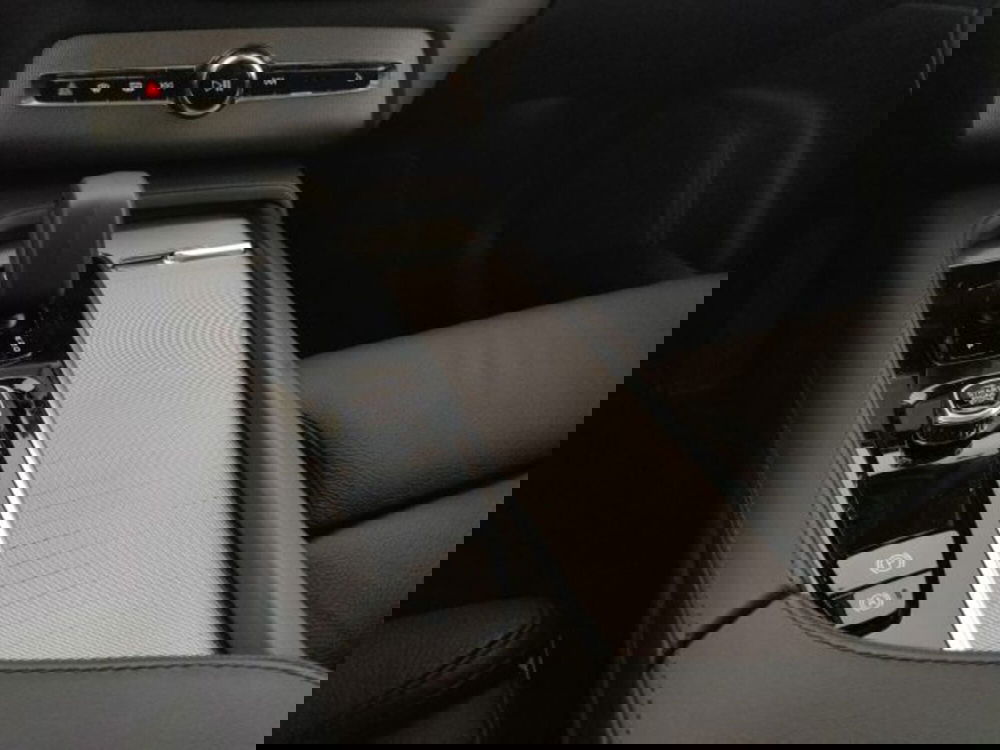 Volvo XC90 usata a Modena (18)