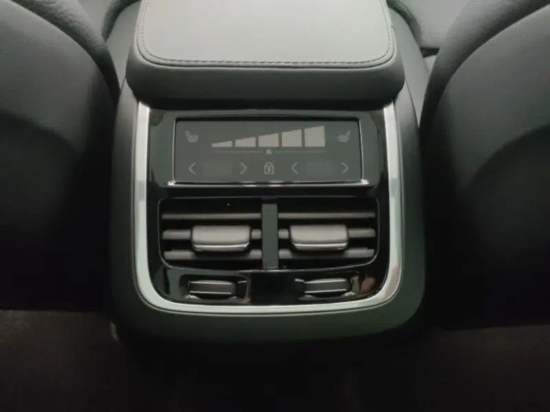 Volvo XC90 usata a Modena (19)