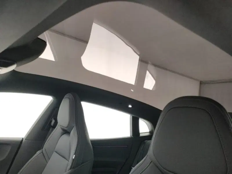 Polestar Polestar 4 nuova a Modena (16)