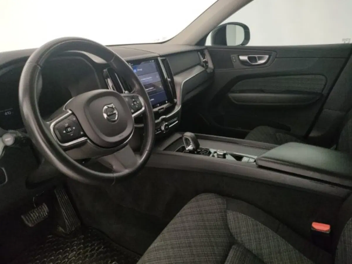 Volvo XC60 usata a Modena (8)