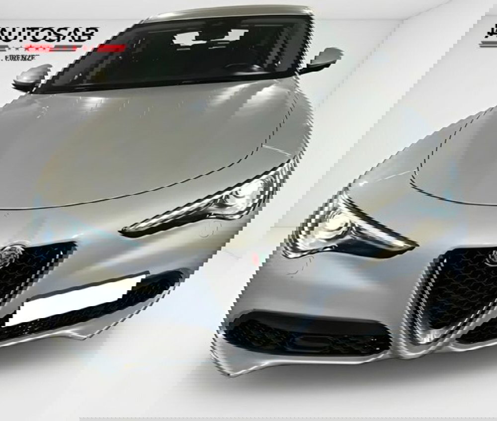 Alfa Romeo Stelvio usata a Firenze (2)