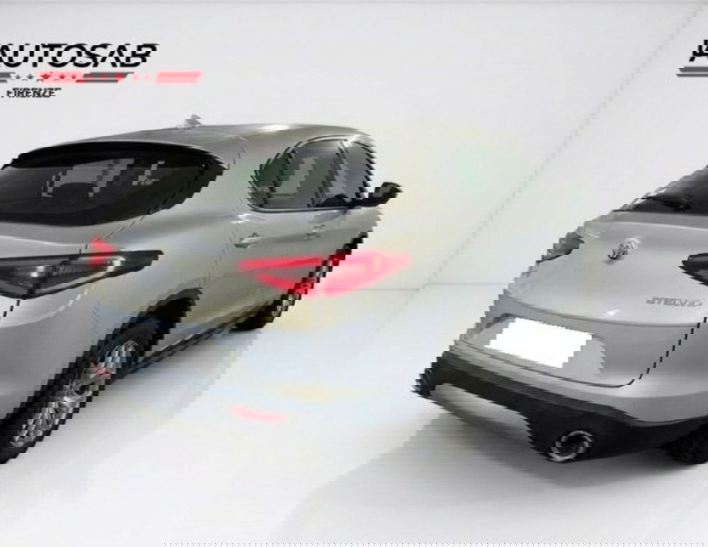 Alfa Romeo Stelvio usata a Firenze (4)