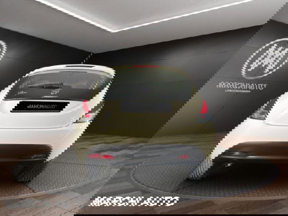 Lancia Ypsilon usata a Perugia (6)