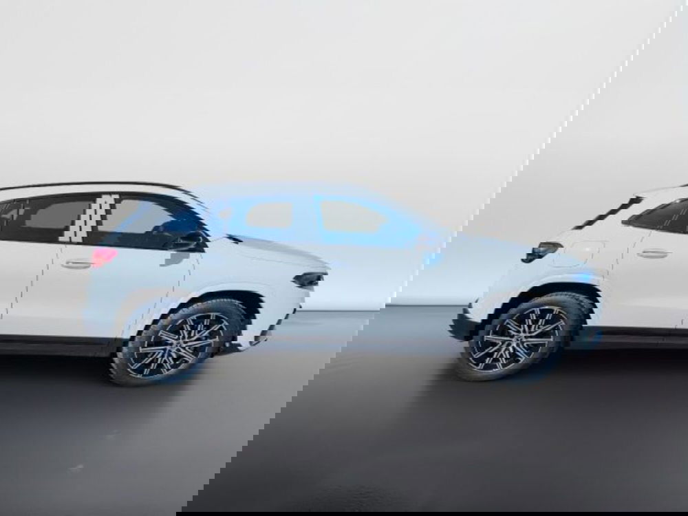 Mercedes-Benz EQA nuova a Teramo (7)