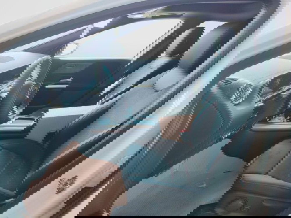 Mercedes-Benz EQA nuova a Teramo (9)