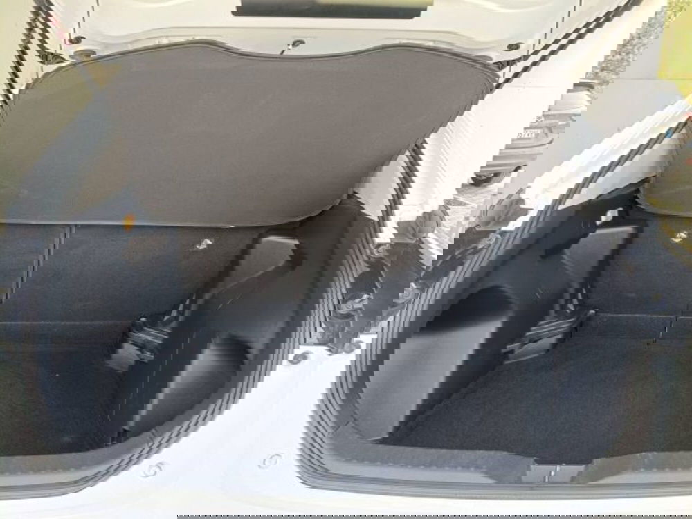 Toyota Yaris Cross usata a Teramo (17)