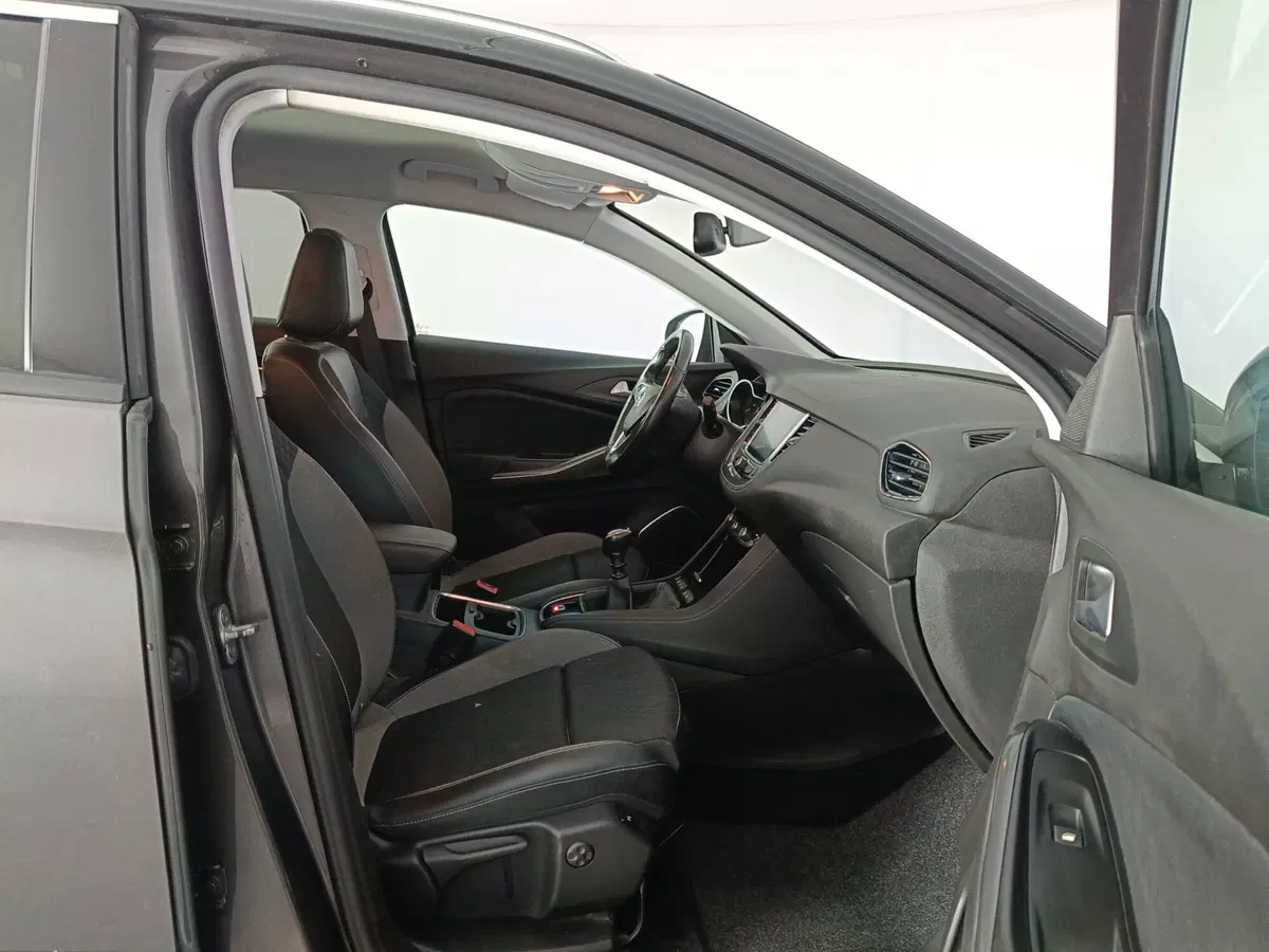 Opel Grandland X usata a Ascoli Piceno (11)