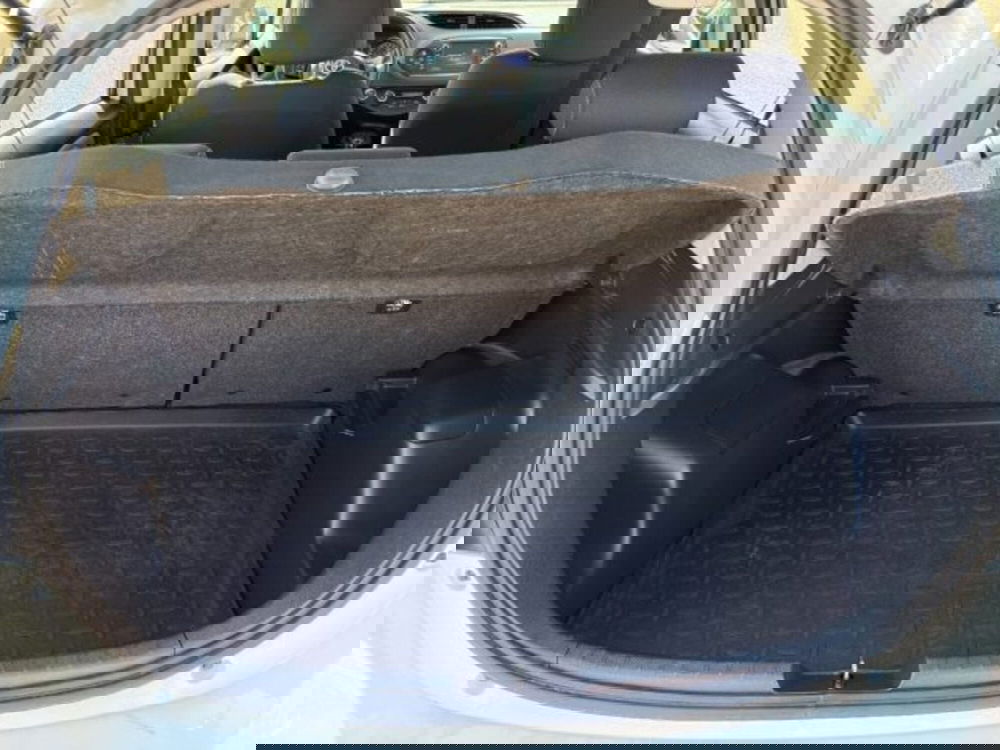 Toyota Yaris Cross usata a Lucca (8)