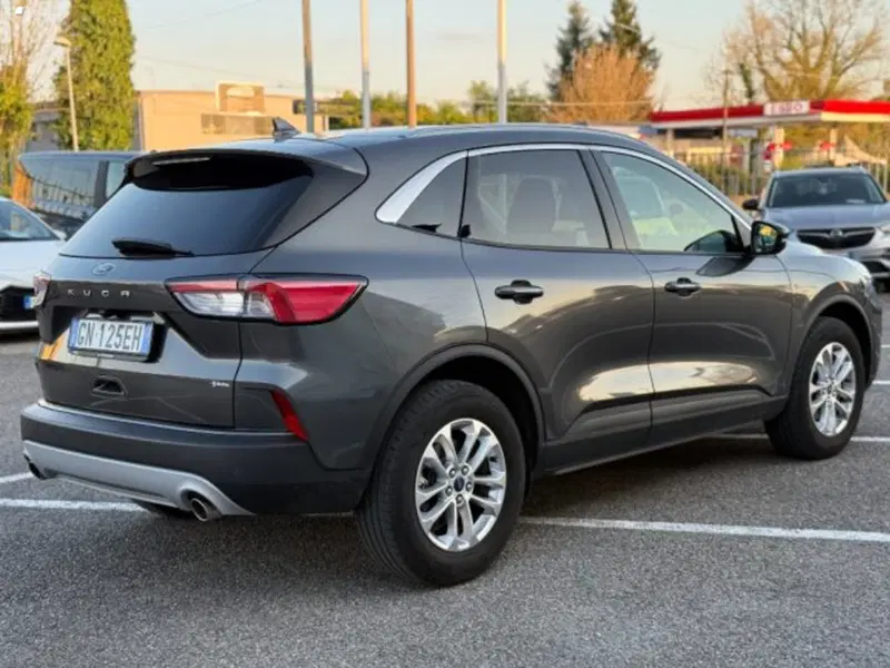 Ford Kuga usata a Lucca (4)