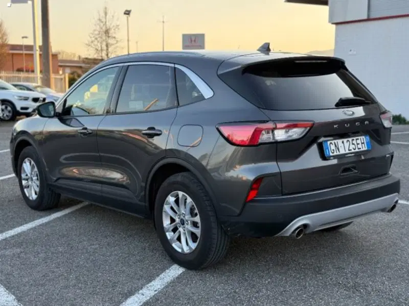 Ford Kuga usata a Lucca (5)