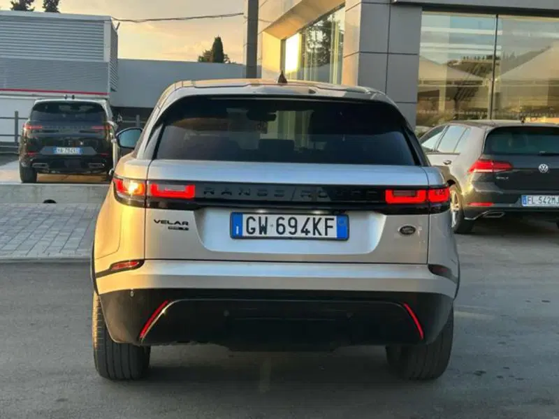 Land Rover Range Rover Velar usata a Lucca (11)