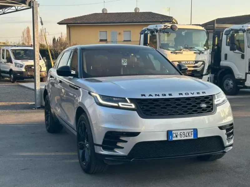 Land Rover Range Rover Velar usata a Lucca (2)