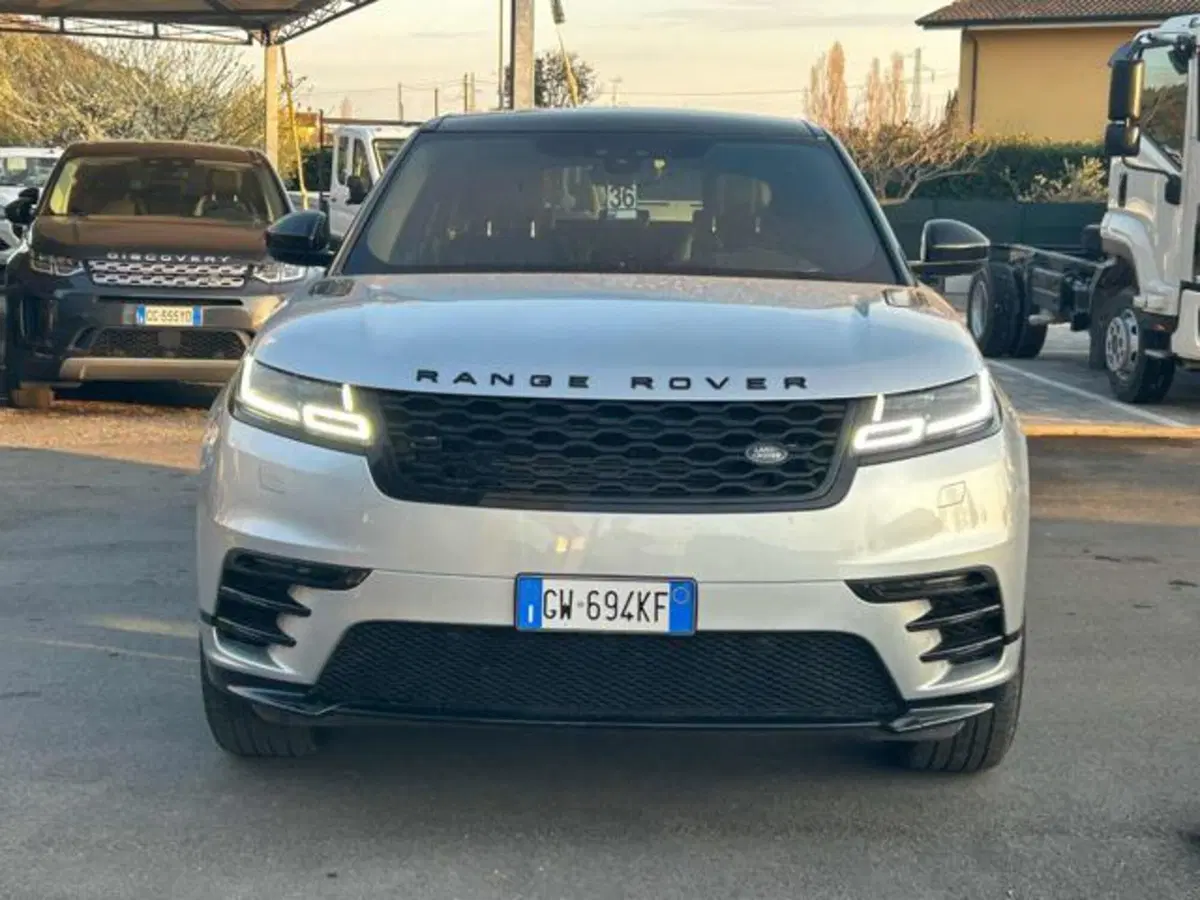 Land Rover Range Rover Velar usata a Lucca (3)