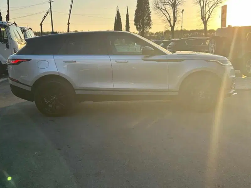 Land Rover Range Rover Velar usata a Lucca (4)