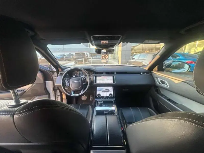 Land Rover Range Rover Velar usata a Lucca (7)