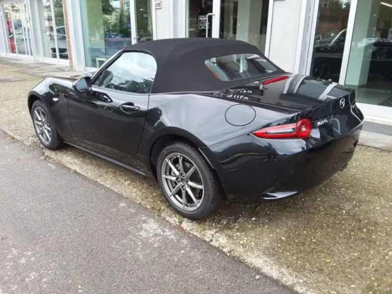 Mazda MX-5 nuova a Firenze (10)