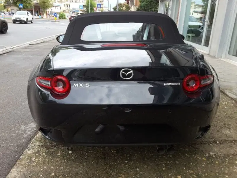 Mazda MX-5 nuova a Firenze (11)