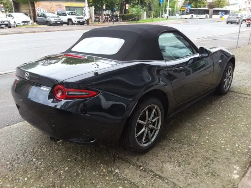 Mazda MX-5 nuova a Firenze (12)