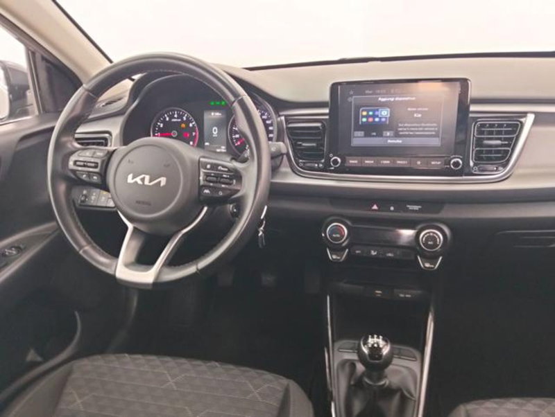 Kia Rio usata a Como (11)