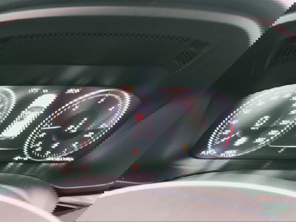 Volvo XC60 usata a Como (12)