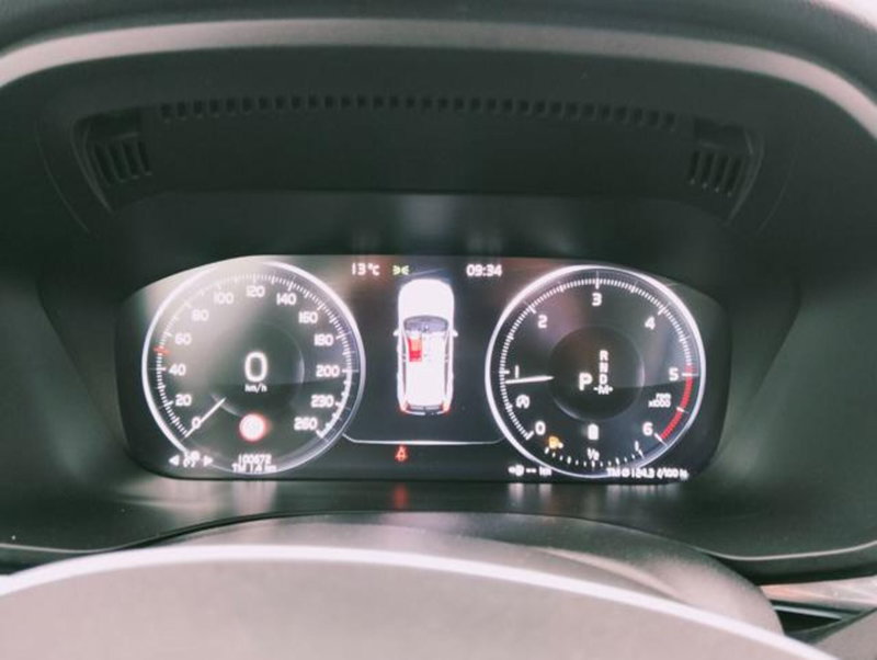 Volvo XC60 usata a Como (12)