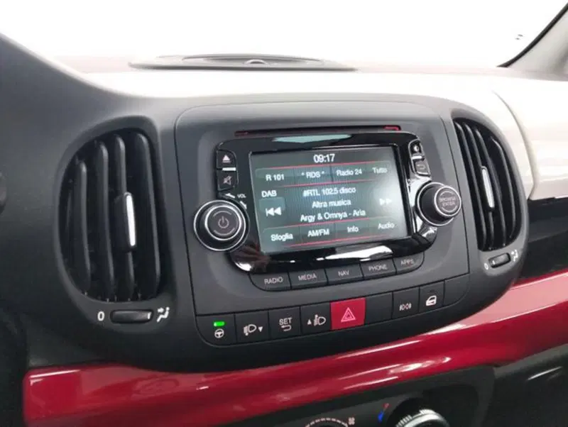 Fiat 500L usata a Como (13)