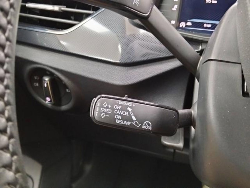 Skoda Kamiq usata a Como (11)