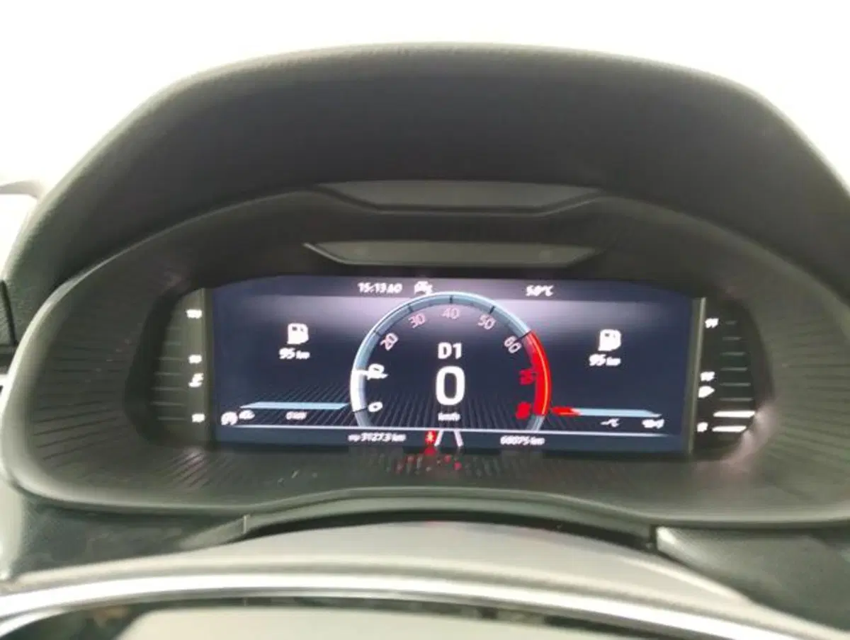 Skoda Kamiq usata a Como (12)