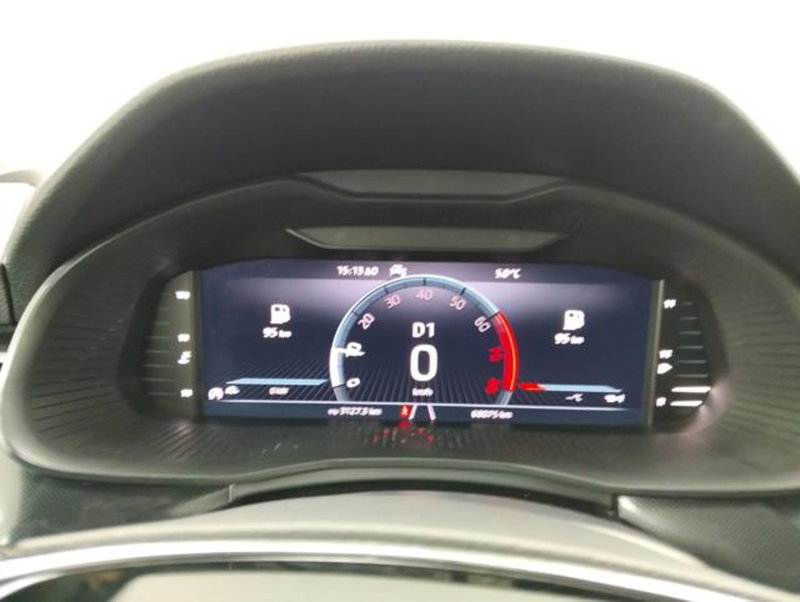 Skoda Kamiq usata a Como (12)