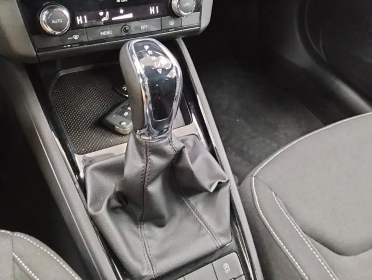 Skoda Kamiq usata a Como (20)
