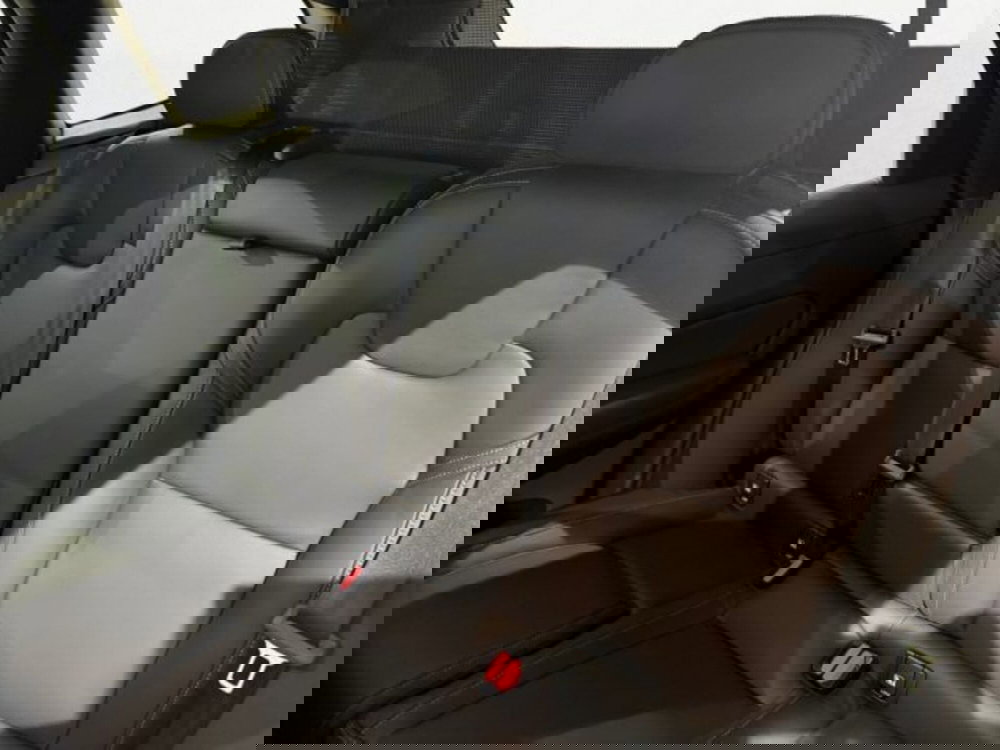 Volvo XC60 nuova a Udine (10)