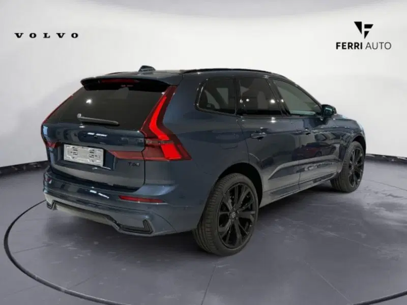Volvo XC60 nuova a Udine (6)