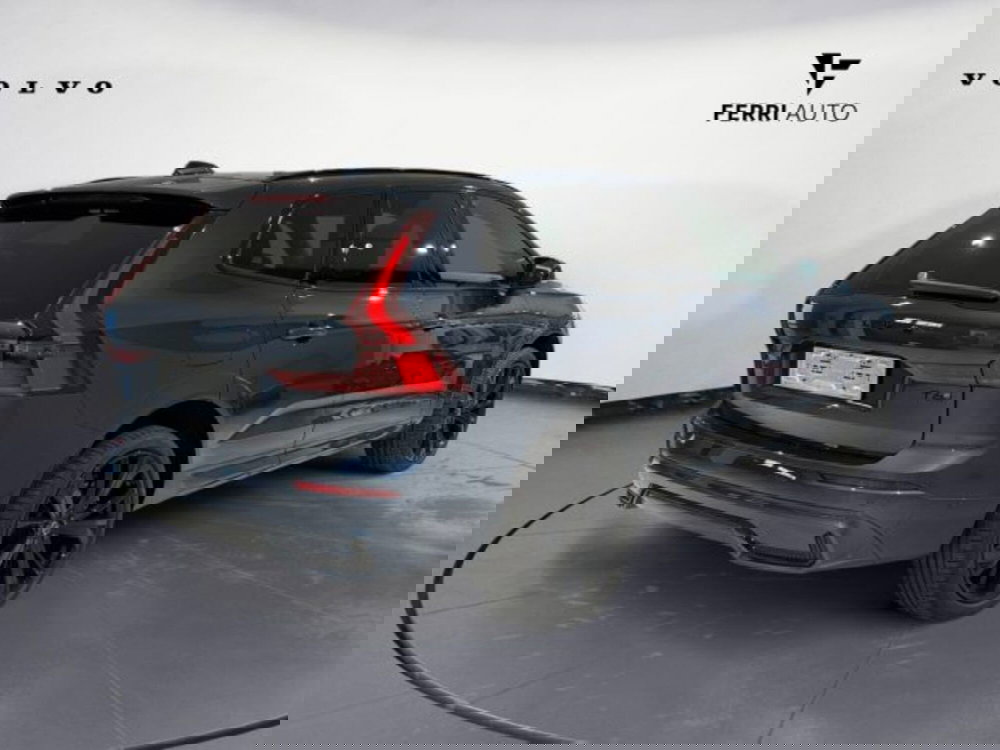 Volvo XC60 nuova a Udine (6)