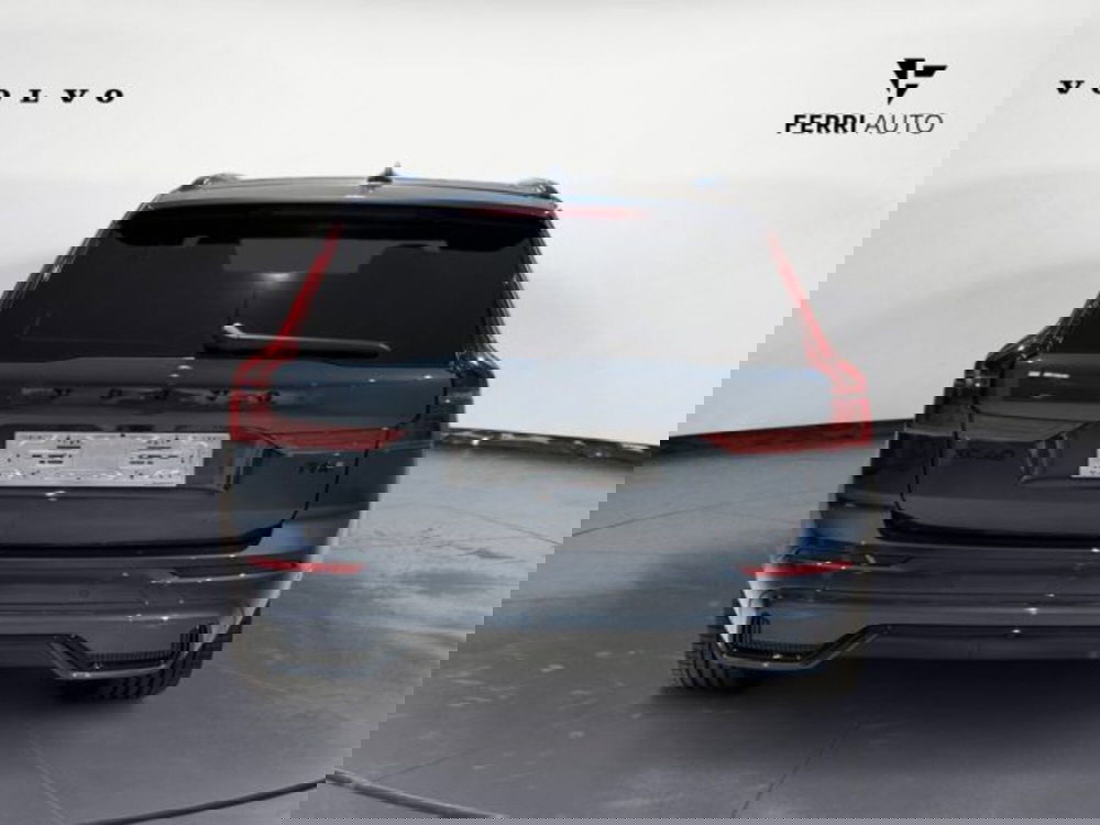 Volvo XC60 nuova a Udine (7)