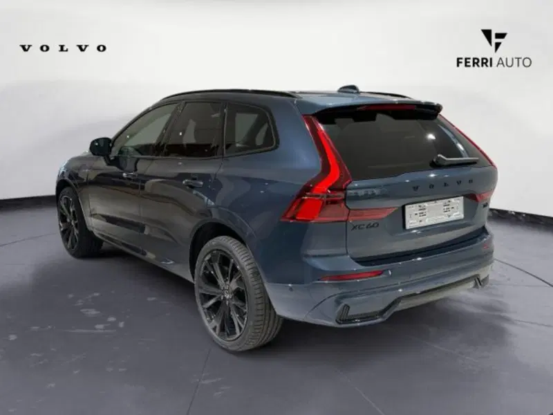 Volvo XC60 nuova a Udine (8)