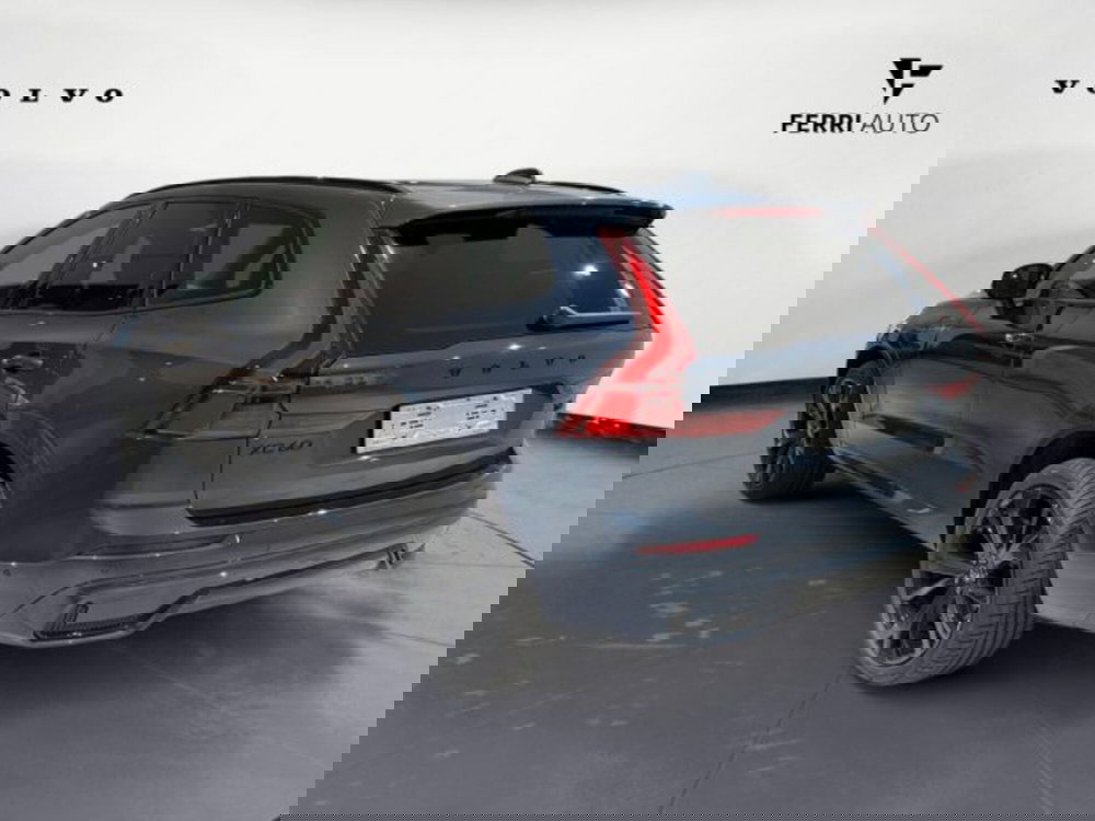 Volvo XC60 nuova a Udine (8)