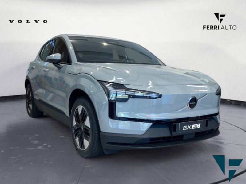 Volvo EX30 nuova a Udine (3)