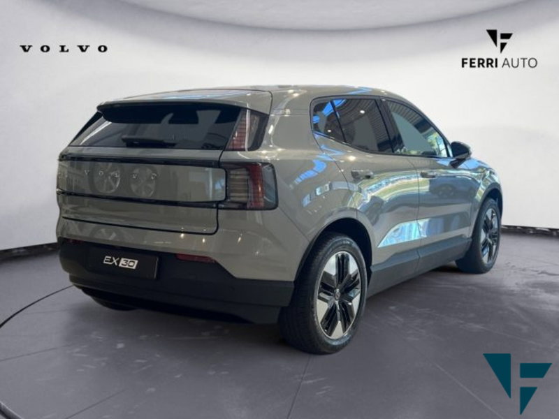 Volvo EX30 nuova a Udine (4)