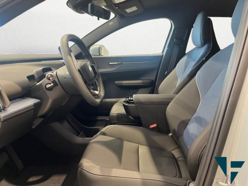 Volvo EX30 nuova a Udine (7)