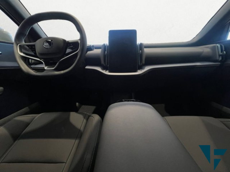 Volvo EX30 nuova a Udine (9)
