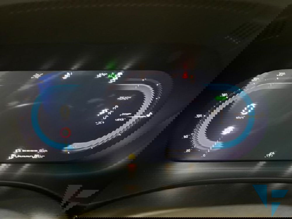 Volvo XC60 nuova a Udine (8)